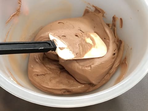 Entremets fraîcheur framboise, vanille, chocolat - 99