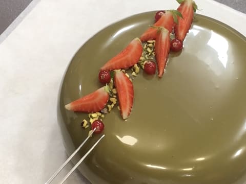 Entremets fraise - pistache - 126