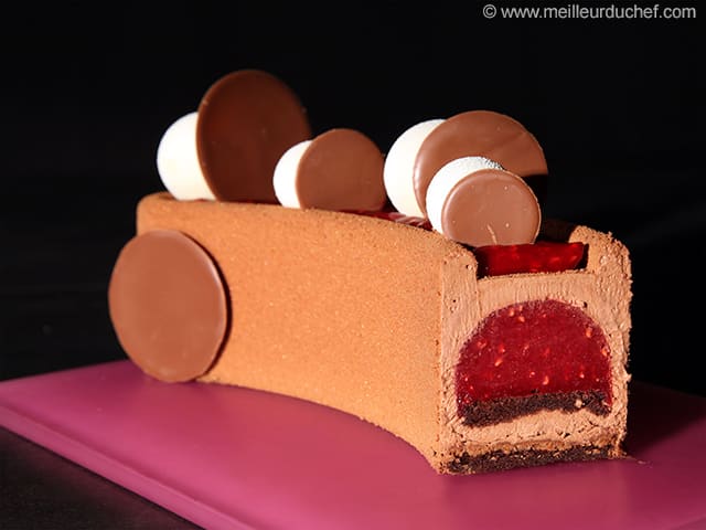 Entremets demi lune framboise Inaya