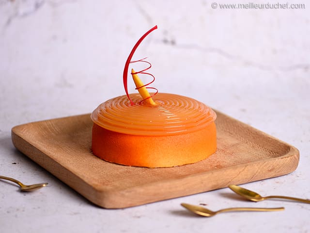 Entremets pêche blanche caramel