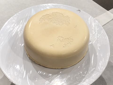 Entremets pêche blanche caramel - 110