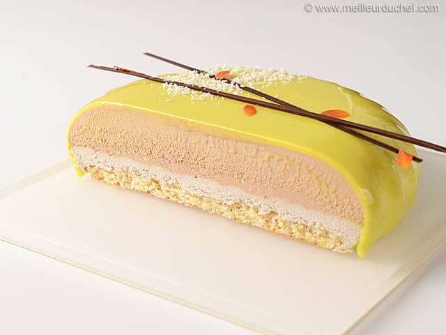 Entremets plissé banane, coco, chocolat Caramélia