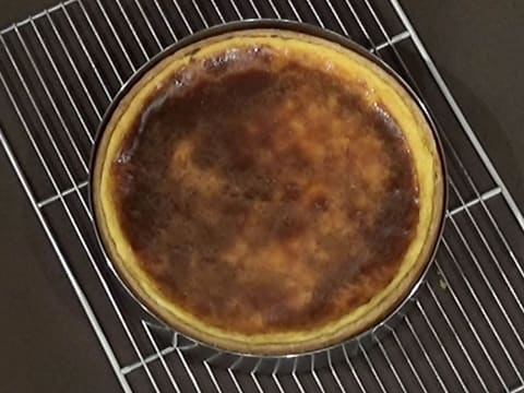 Vue de dessus du flan doré