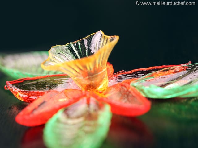 Réaliser des fleurs en sucre