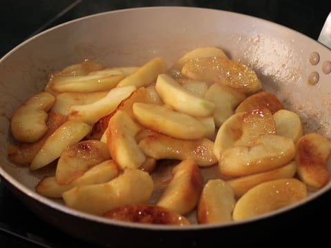 Galette des rois au caramel et aux pommes - 32