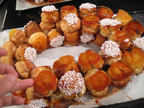 Gâteau d'anniversaire façon croquembouche - 63