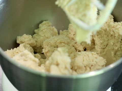 Gâteau basque à la confiture de cerises noires et au piment d'Espelette - 10