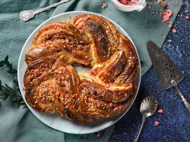 Gâteau des rois à la praline rose