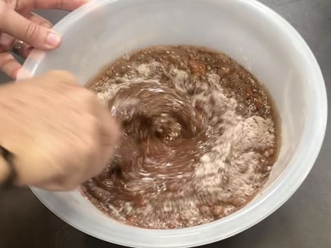Gâteau gingerbread de Noël au chocolat - 21