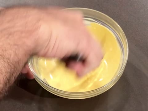 Gâteau de Noël citron/noisette - 136