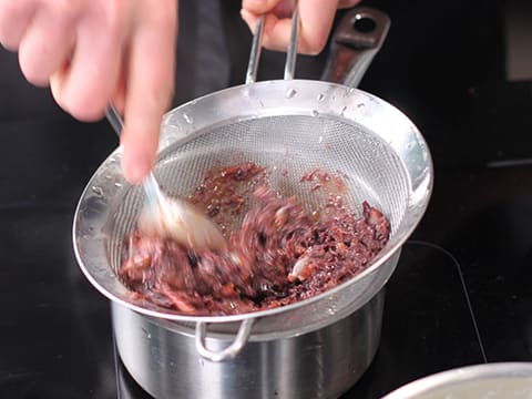 Homard de nos côtes, vin chaud aux fleurs d'hibiscus et choux d'hiver - 73