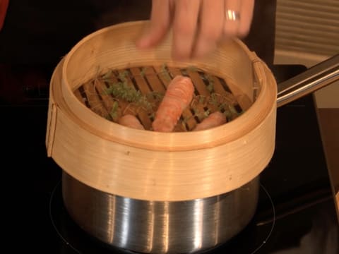 Langoustine vapeur de marjolaine, crème de laitue au wasabi - 43