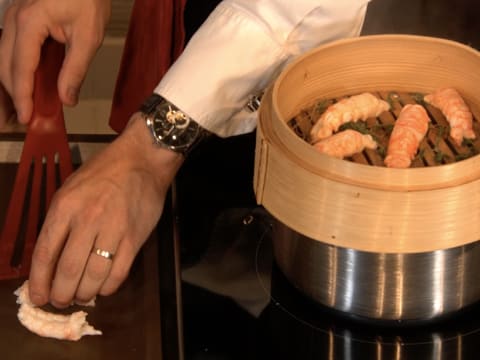 Langoustine vapeur de marjolaine, crème de laitue au wasabi - 47