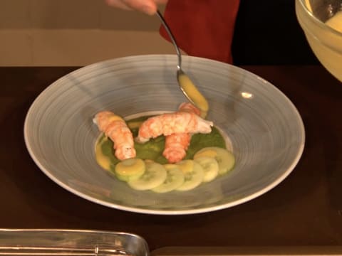 Langoustine vapeur de marjolaine, crème de laitue au wasabi - 55