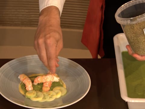 Langoustine vapeur de marjolaine, crème de laitue au wasabi - 57