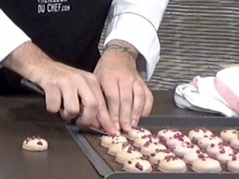 Macarons framboise et passion - 69