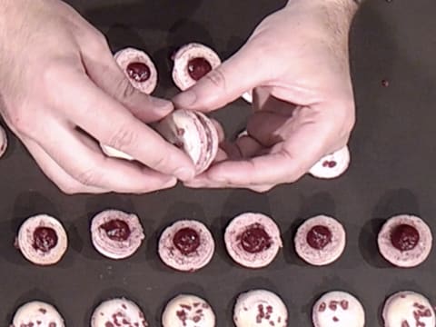 Macarons framboise et passion - 72