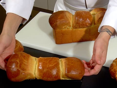 Mouler et cuire une brioche - 21