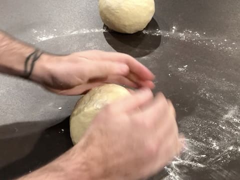 Mise en boule de la pâte