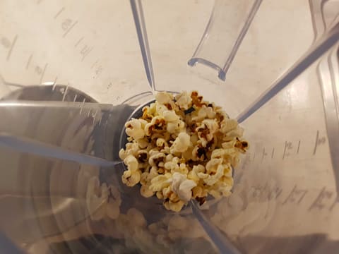 Oeuf de Pâques à l'ananas et pop-corn - 49