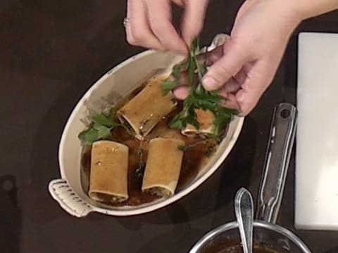 Paccheri farcis aux salsifis et poitrine de porc Ibaïama confite, petite salade d'hiver à la noisette et huile de café - 33