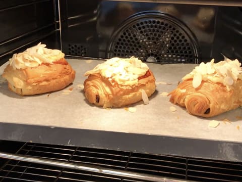 Pain au chocolat aux amandes - 70