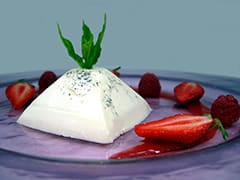 Pana cotta au coulis de fraises