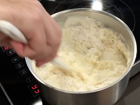 Pâte à choux (base eau / lait) - 5