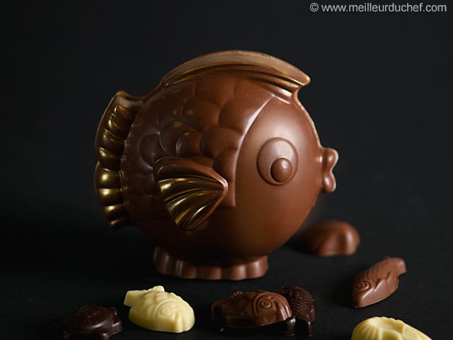 Moulage en chocolat du poisson boule