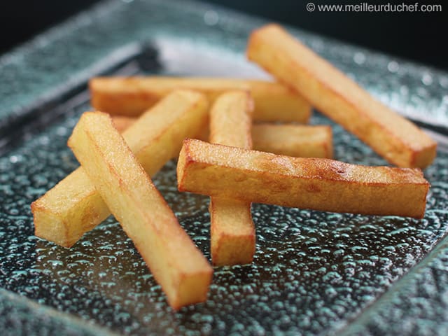 Tailler des pommes pont-neuf