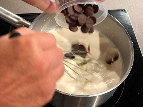 Pouss-Pouss glacé au chocolat Saint-Domingue et perles croustillantes - 16
