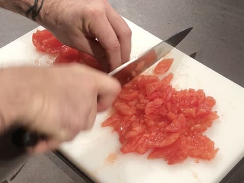 Tomates taillées au couteau