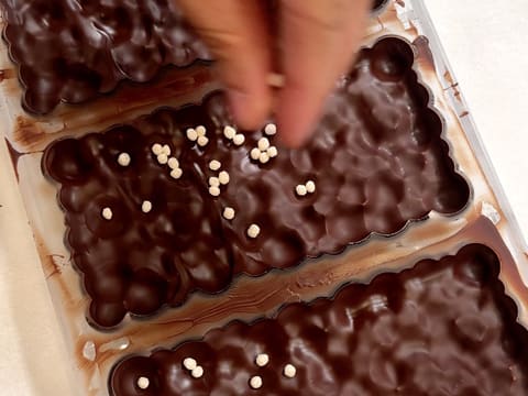 Tablette de chocolat noir fourrée à la pistache - 35