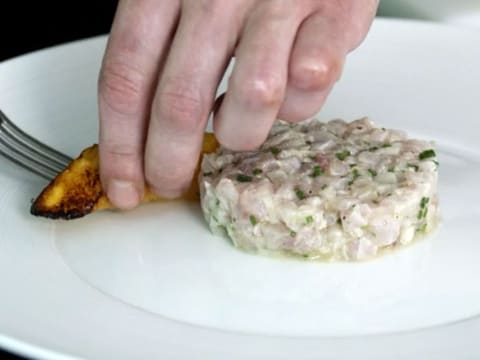 Tartare de dorade, crème glacée à la moutarde de meaux, melon poêlé - 28