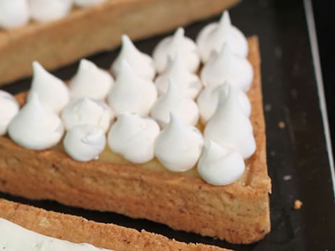 Tarte au citron meringuée et framboises chantilly mascarpone, en parts individuelles - 44