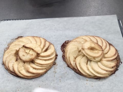 Tarte fine aux pommes caramélisées - 14