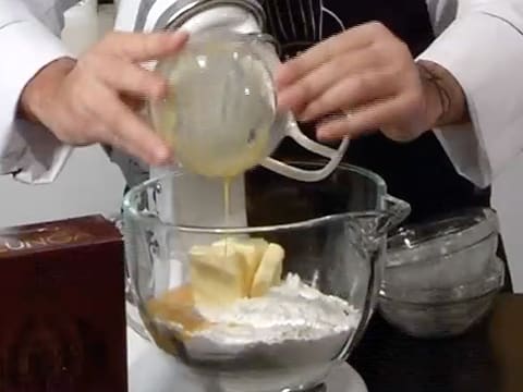 La fraise Gariguette en tartelette contemporaine, saveurs citron et Yuzu - 8