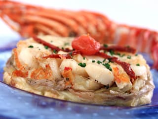 Tatin de langouste aux coquilles Saint-Jacques