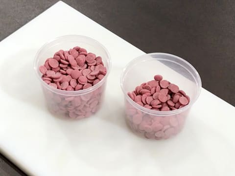 Tempérage du chocolat de couverture Ruby (méthode rapide par ensemencement) - 1