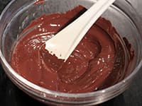 Tempérage du chocolat de couverture noir (méthode au beurre de cacao Mycryo)