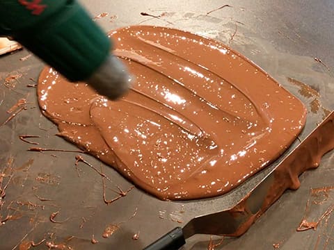 Tempérage du chocolat de couverture lait (méthode traditionnelle) - 10