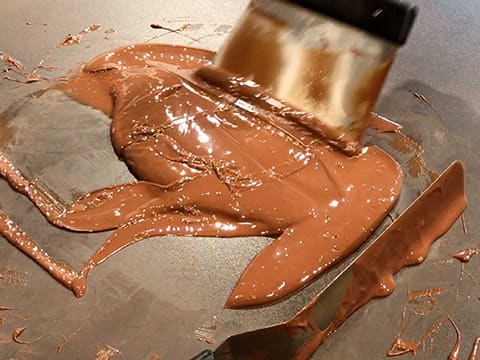 Tempérage du chocolat de couverture lait (méthode traditionnelle) - 11