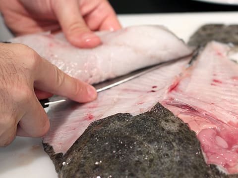 Turbot à la mousseline de Saint-Jacques et girolles sur son écrasé de potimarron - 6