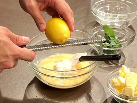 Petit cake en verrine au citron/basilic et confit de fraise - 28