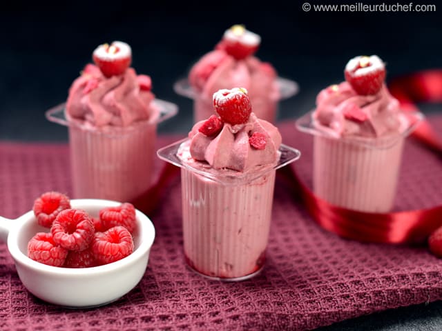 Verrine de mousse de framboise