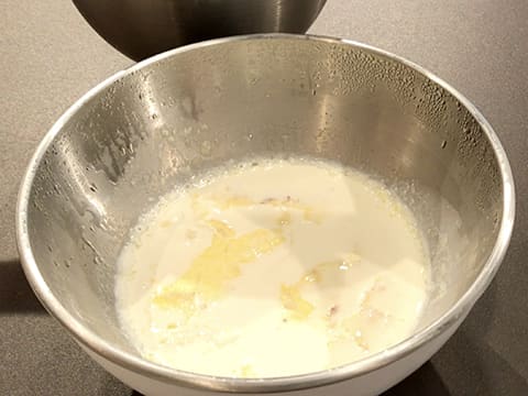 Verrine de velouté de potiron, chantilly au lard fumé et truffe noire - 45