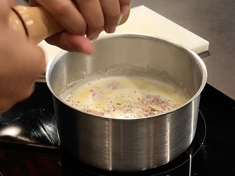 Verrine de velouté de potiron, chantilly au lard fumé et truffe noire - 5