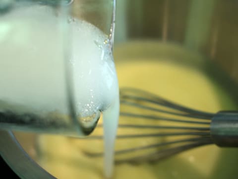 Verrine de sorbet ananas/coco et meringuettes chocolatées - 23