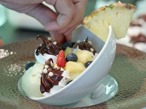 Verrine de sorbet ananas/coco et meringuettes chocolatées - 35