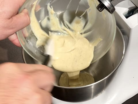 Place the vanilla ganache into the stand mixer bowl